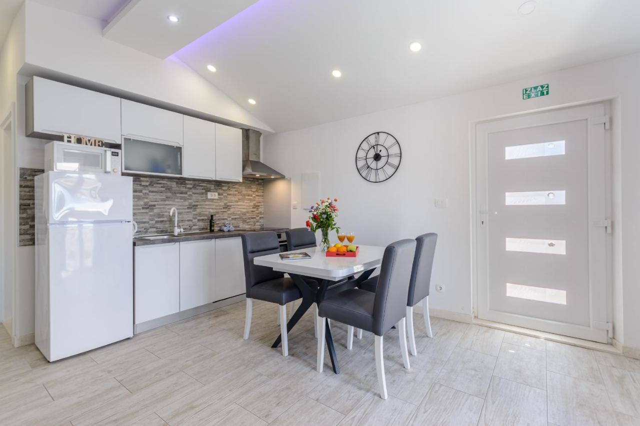 Apartment Darka 2 Сумартін Екстер'єр фото